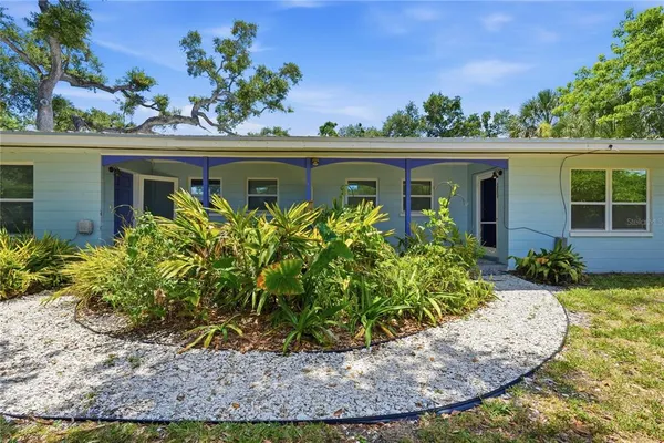 $1,950 | 1751 6th Street, Sarasota, FL 34236