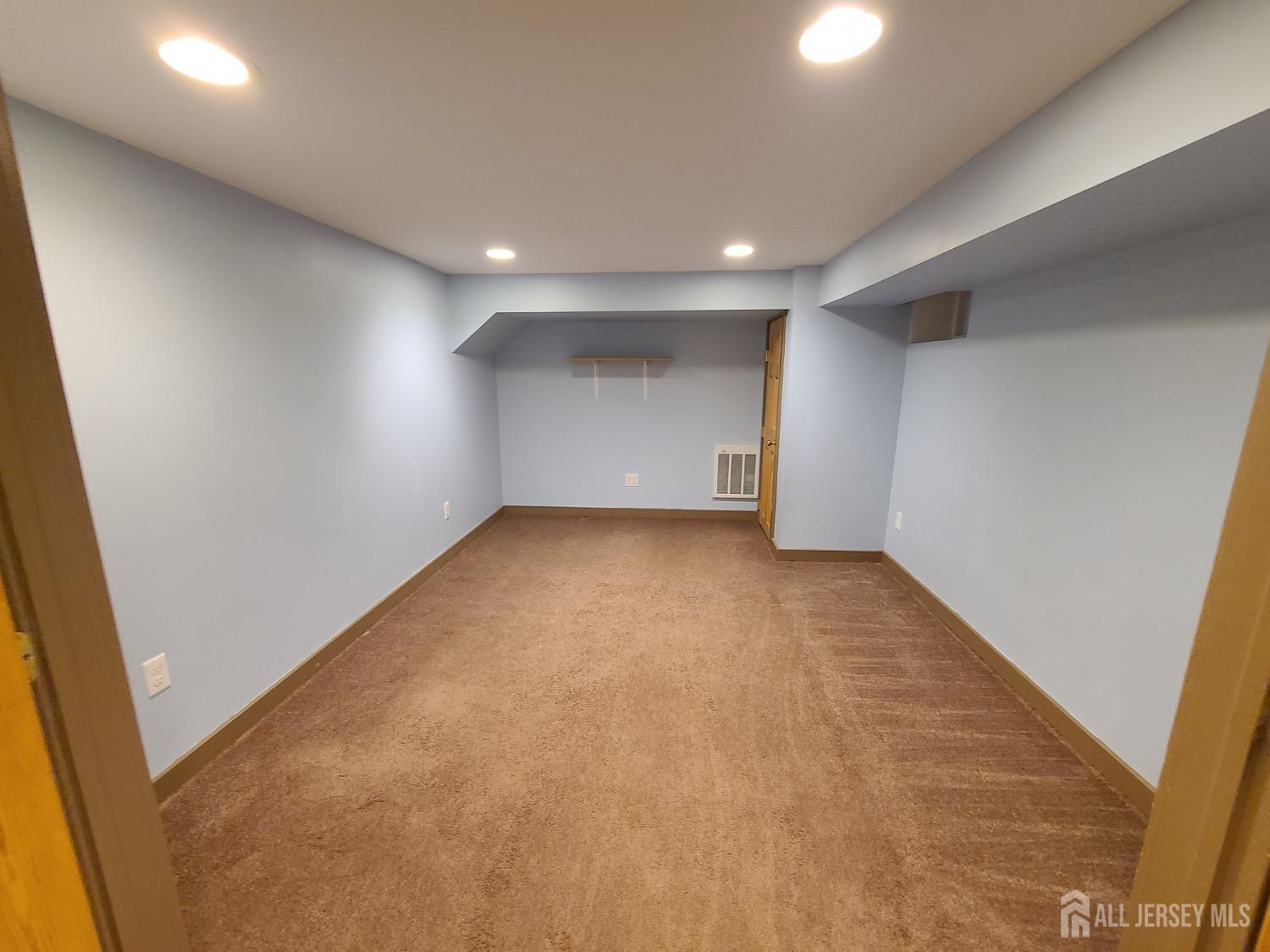 235 Maple Avenue Dunellen, NJ 08812 - Photo 22 of 27