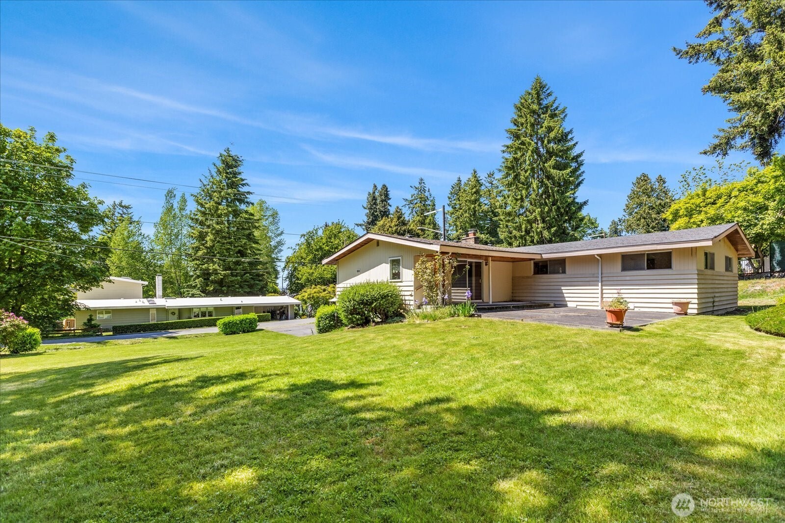 1420 Olympic Avenue Edmonds, WA 98020 - Photo 35 of 40 a house view with a sitting space and garden