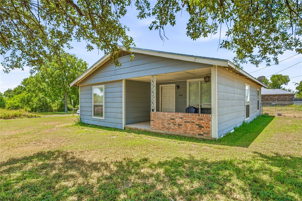416 E Road Stephenville, TX 76401 - Photo 2 of 22