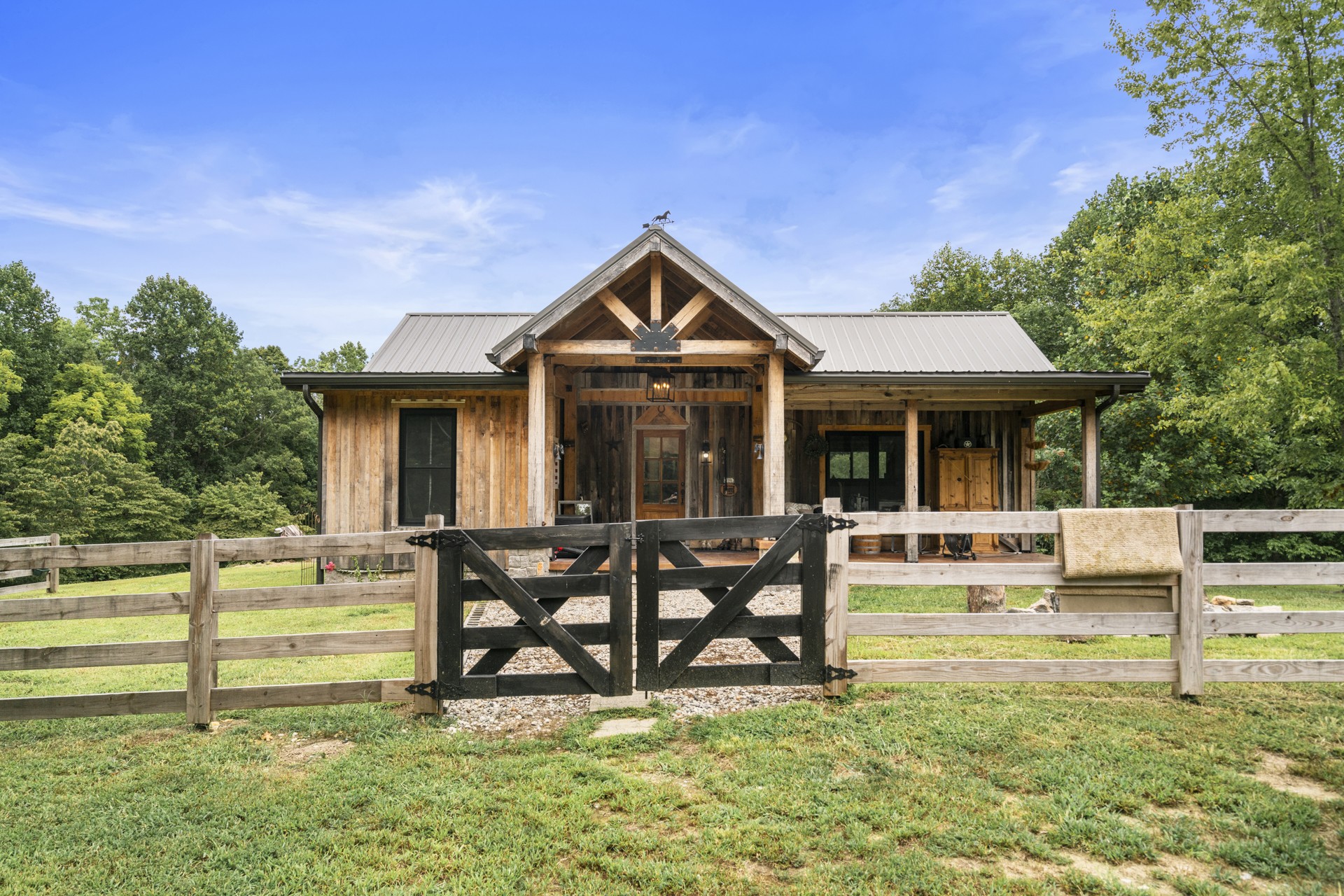 5656 Walter King Road Franklin, TN 37064 - Photo 14 of 36 a front view of a house with garden