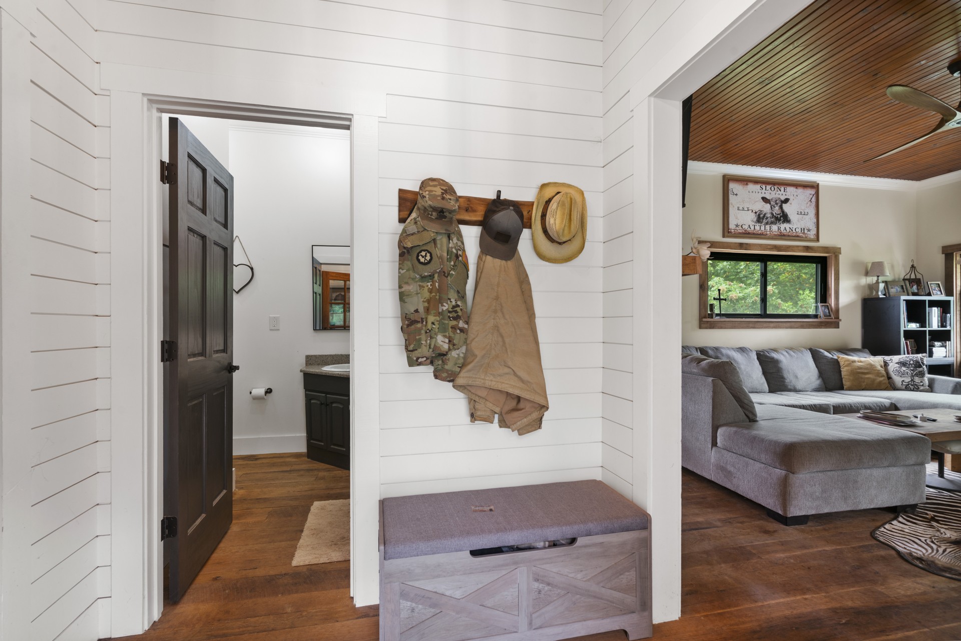 5656 Walter King Road Franklin, TN 37064 - Photo 19 of 36 a view of living room filled with furniture and a table