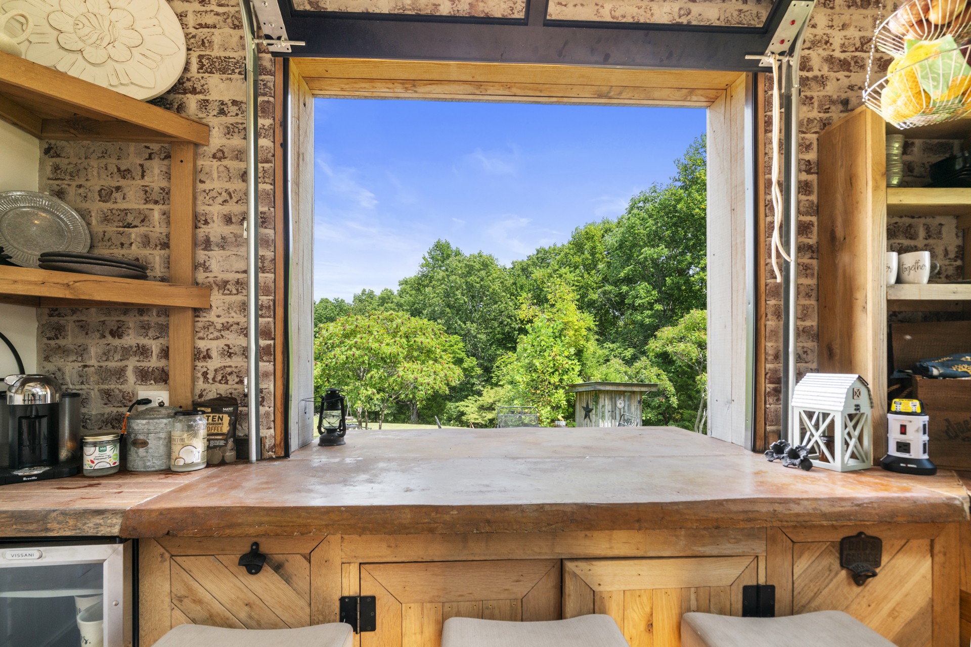 5656 Walter King Road Franklin, TN 37064 - Photo 30 of 36 a view of outdoor space and living room