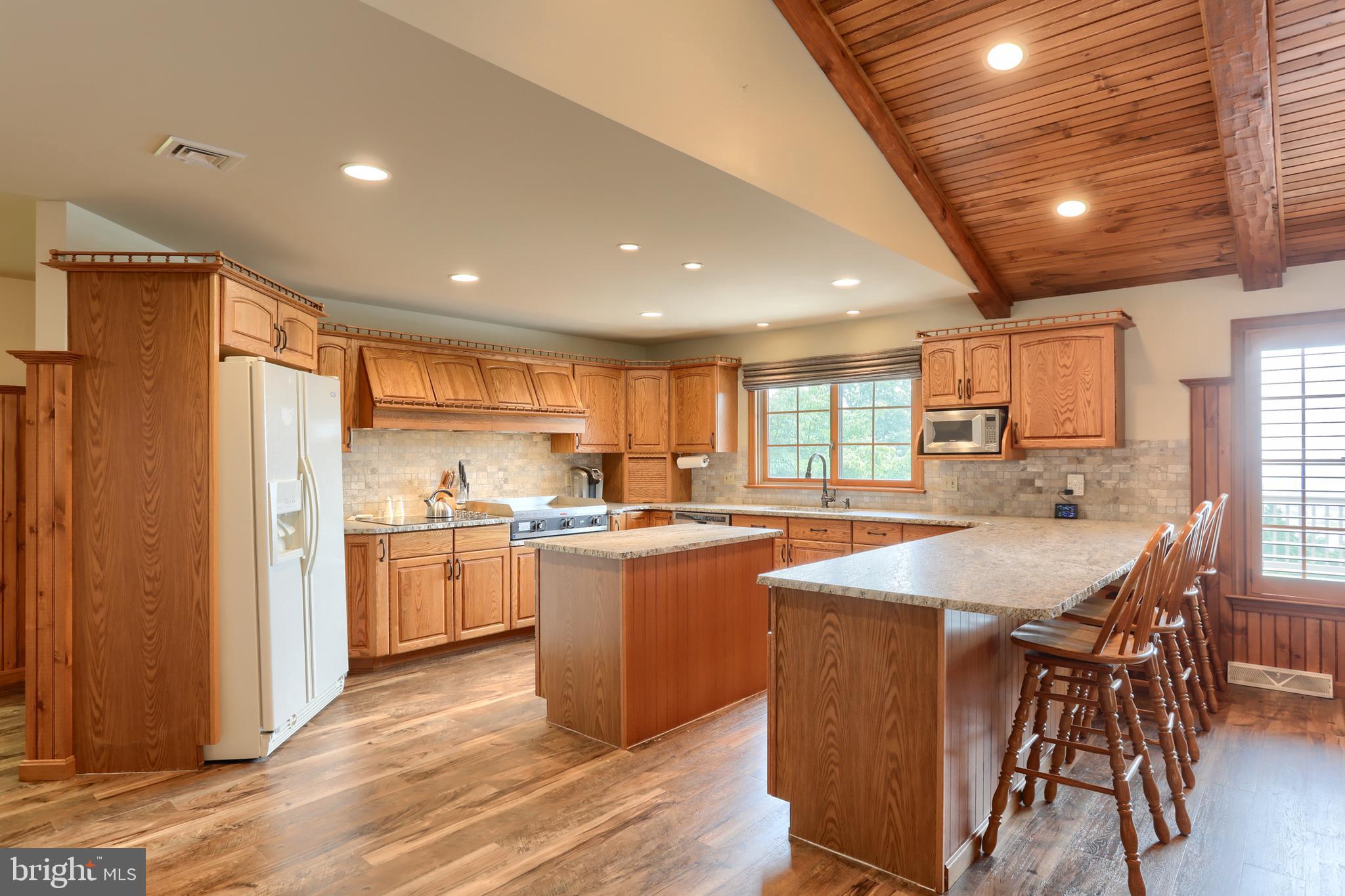 1285 Texter Mountain Road Reinholds, PA 17569 - Photo 10 of 102 Gallery Image 10