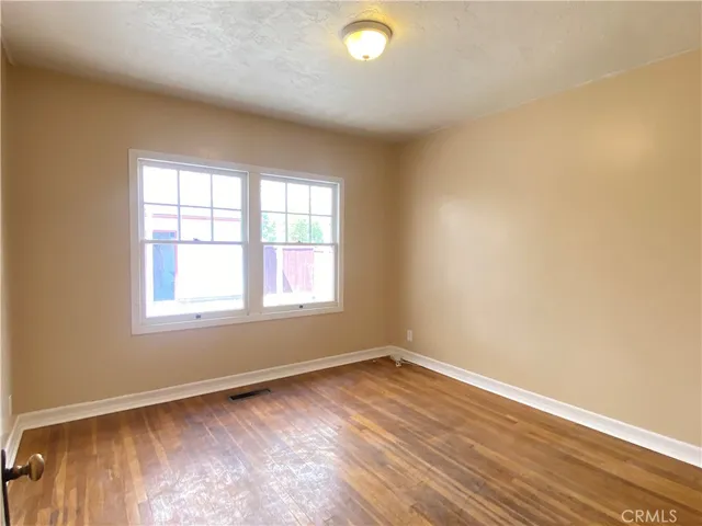 $2,700 | 939 East Colton Avenue, Redlands, CA 92374