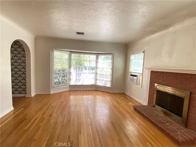 $2,700 | 939 East Colton Avenue, Redlands, CA 92374