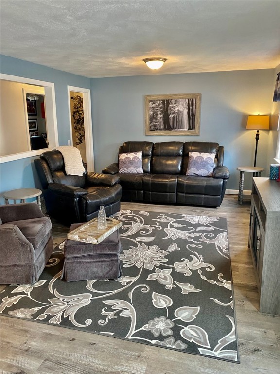 18 Rejane Street Coventry, RI 02816 - Photo 5 of 30 Gallery Image 5