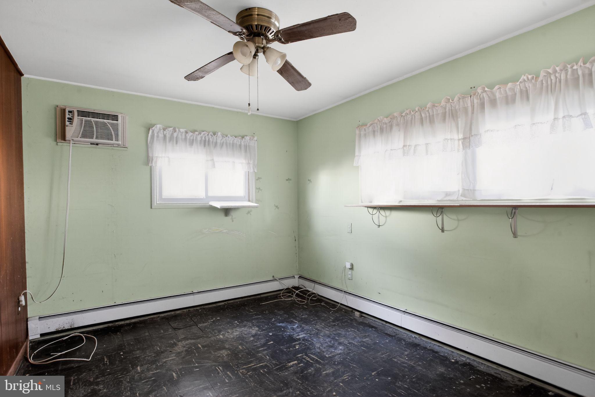 6 Field Lane Levittown, PA 19055 - Photo 12 of 20 an empty room with a window