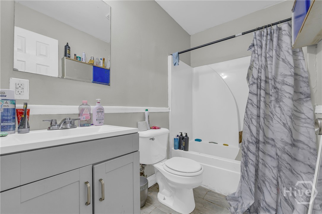 185 Garnett Ridge Drive Athens, GA 30607 - Photo 12 of 21 Bathroom