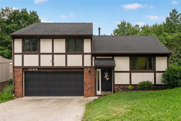 $334,999 | 5162 Lantern Hill Drive, Pittsburgh, PA 15236