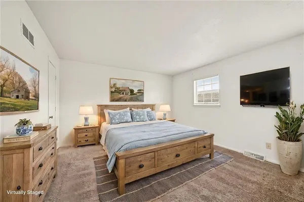 $115,000 | 6041 East 127th Street, Grandview, MO 64030