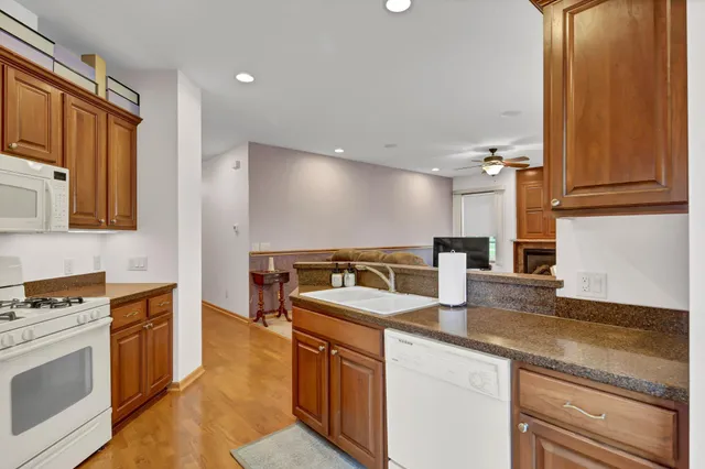 $249,500 | 755 Hickory Way, Unit 2, Lake City, MN 55041