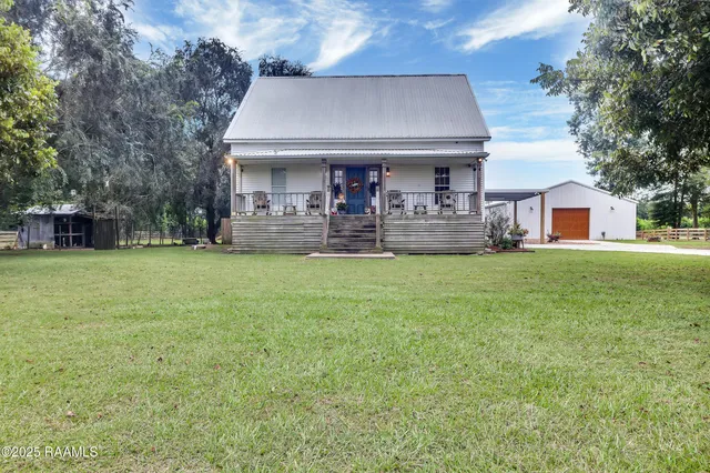 $435,000 | 1098 Charles Marks Road, Arnaudville, LA 70512