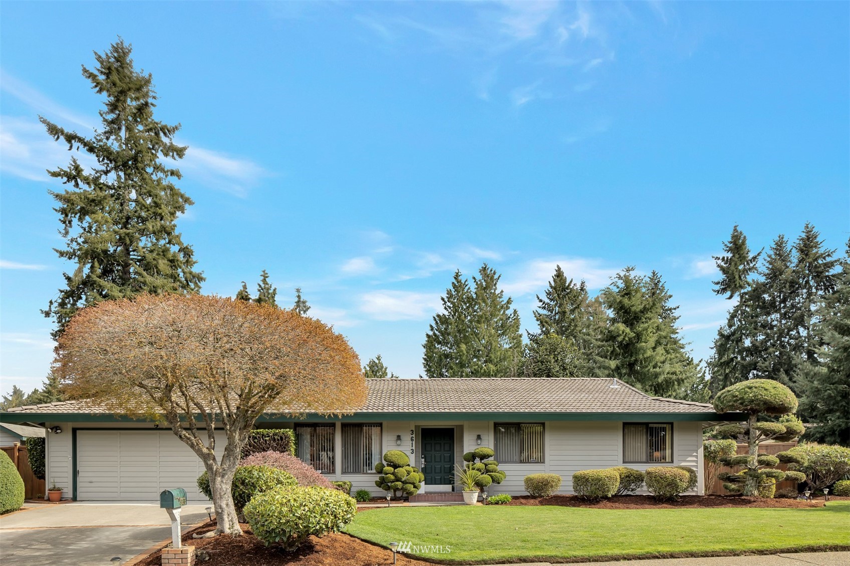 3613 Southwest 328th Street Federal Way, WA 98023 - Photo 2 of 25