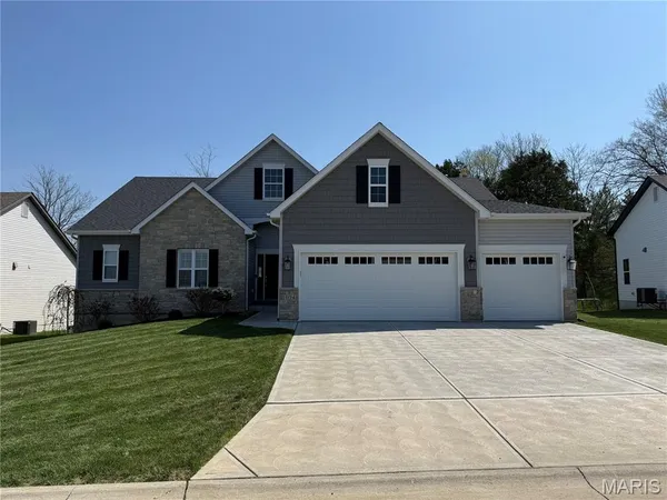 $675,000 | 1074 Bloomfield Drive, Eureka, MO 63025