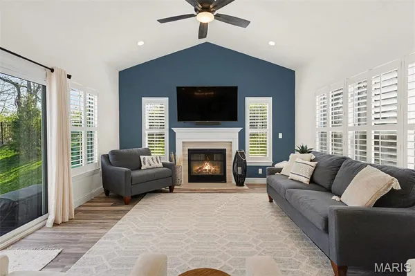 $675,000 | 1074 Bloomfield Drive, Eureka, MO 63025