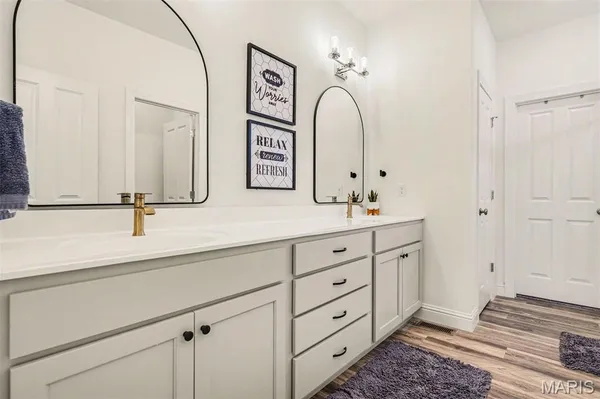 $675,000 | 1074 Bloomfield Drive, Eureka, MO 63025