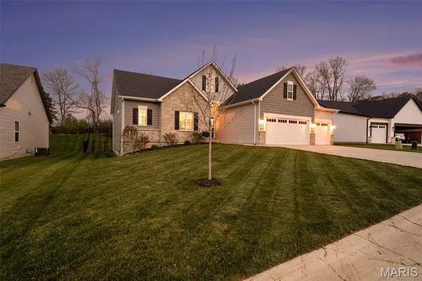 $675,000 | 1074 Bloomfield Drive, Eureka, MO 63025