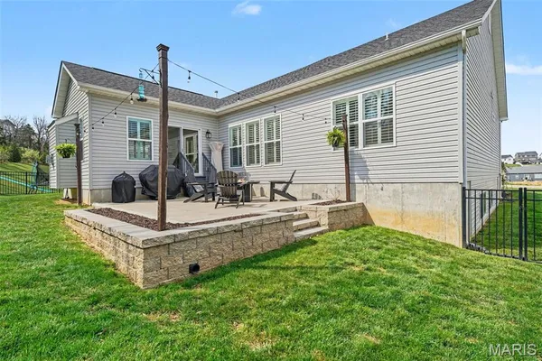 $675,000 | 1074 Bloomfield Drive, Eureka, MO 63025