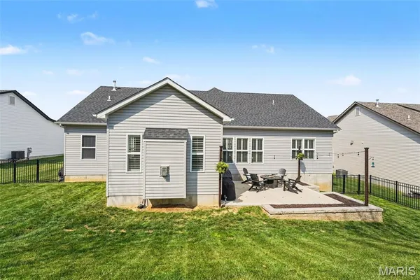 $675,000 | 1074 Bloomfield Drive, Eureka, MO 63025