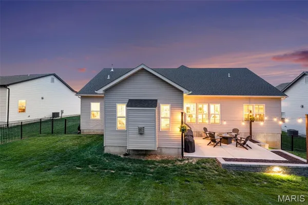 $675,000 | 1074 Bloomfield Drive, Eureka, MO 63025