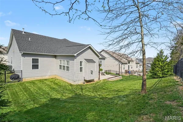 $675,000 | 1074 Bloomfield Drive, Eureka, MO 63025