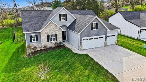 $675,000 | 1074 Bloomfield Drive, Eureka, MO 63025