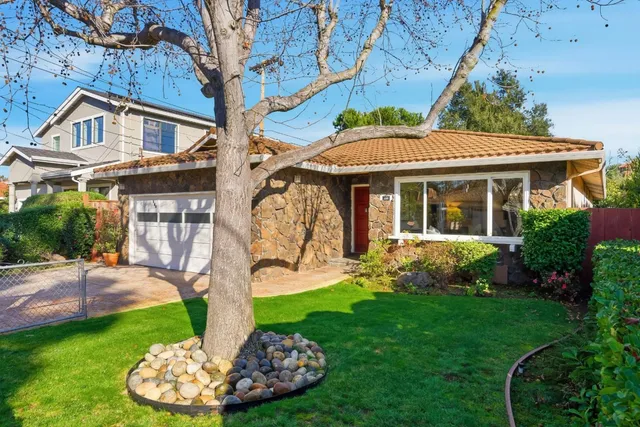 $2,095,000 | 255 East Oakwood Boulevard, Redwood City, CA 94061