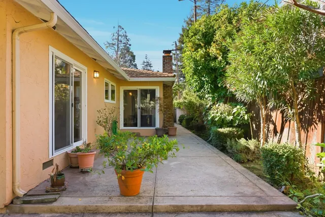 $2,095,000 | 255 East Oakwood Boulevard, Redwood City, CA 94061