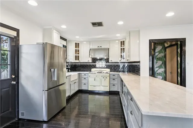 $3,600 | 201 Iona Street, Metairie, LA 70005