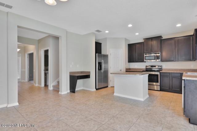 288 Amber Ridge Road Jacksonville, FL 32218 - Photo 6 of 30 573A0032 (1)