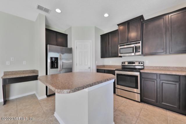 288 Amber Ridge Road Jacksonville, FL 32218 - Photo 9 of 30 573A0037 (1)