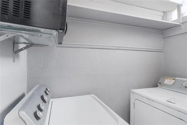 $1,950 | 4909 Carondelet Street, Unit 1/2, New Orleans, LA 70115