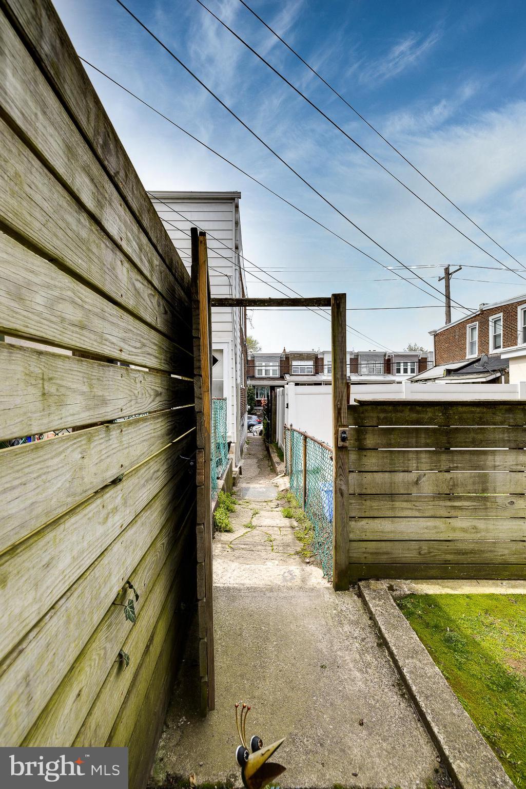 409 Ripka Street Philadelphia, PA 19128 - Photo 32 of 34 Backyard Access to street