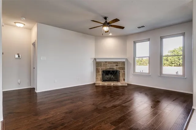 $399,000 | 5629 Sea Cove Lane, Denton, TX 76208