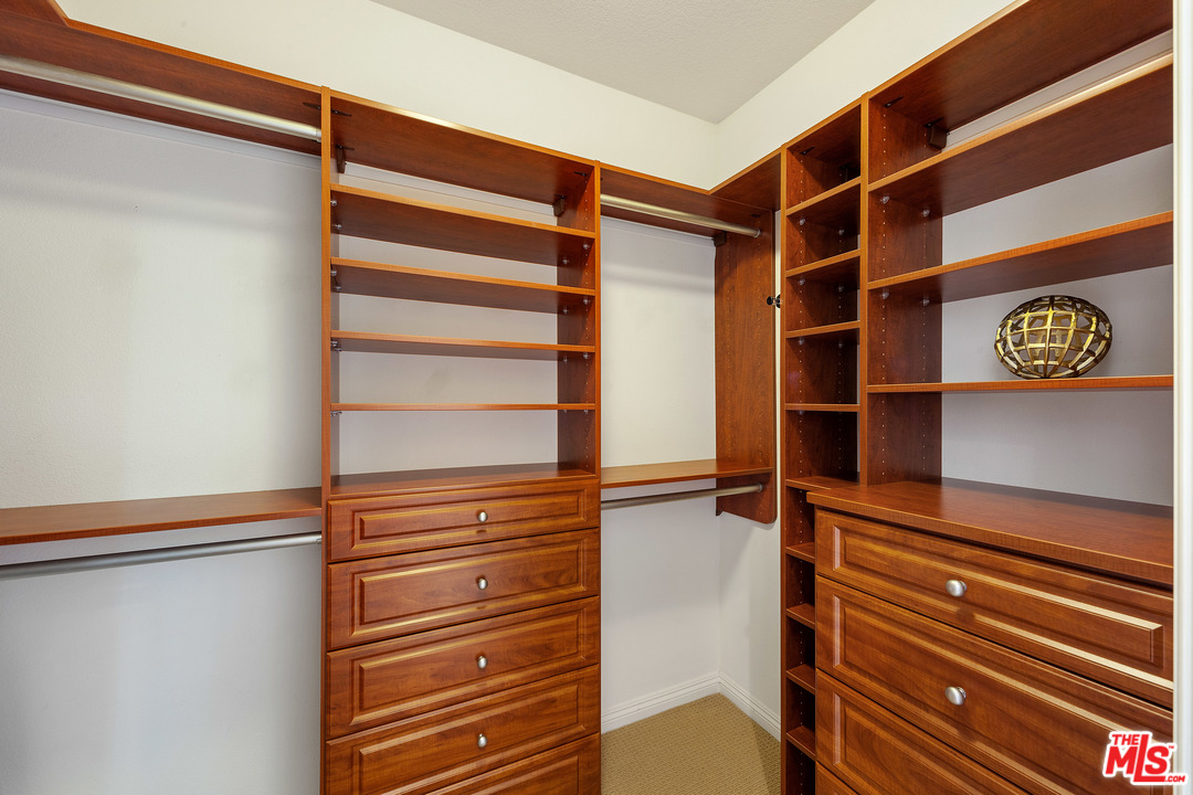 142 Treehouse Irvine, CA 92603 - Photo 28 of 36