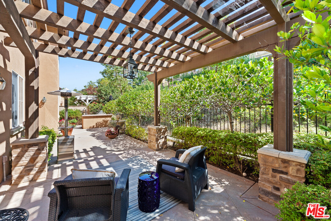 142 Treehouse Irvine, CA 92603 - Photo 9 of 36