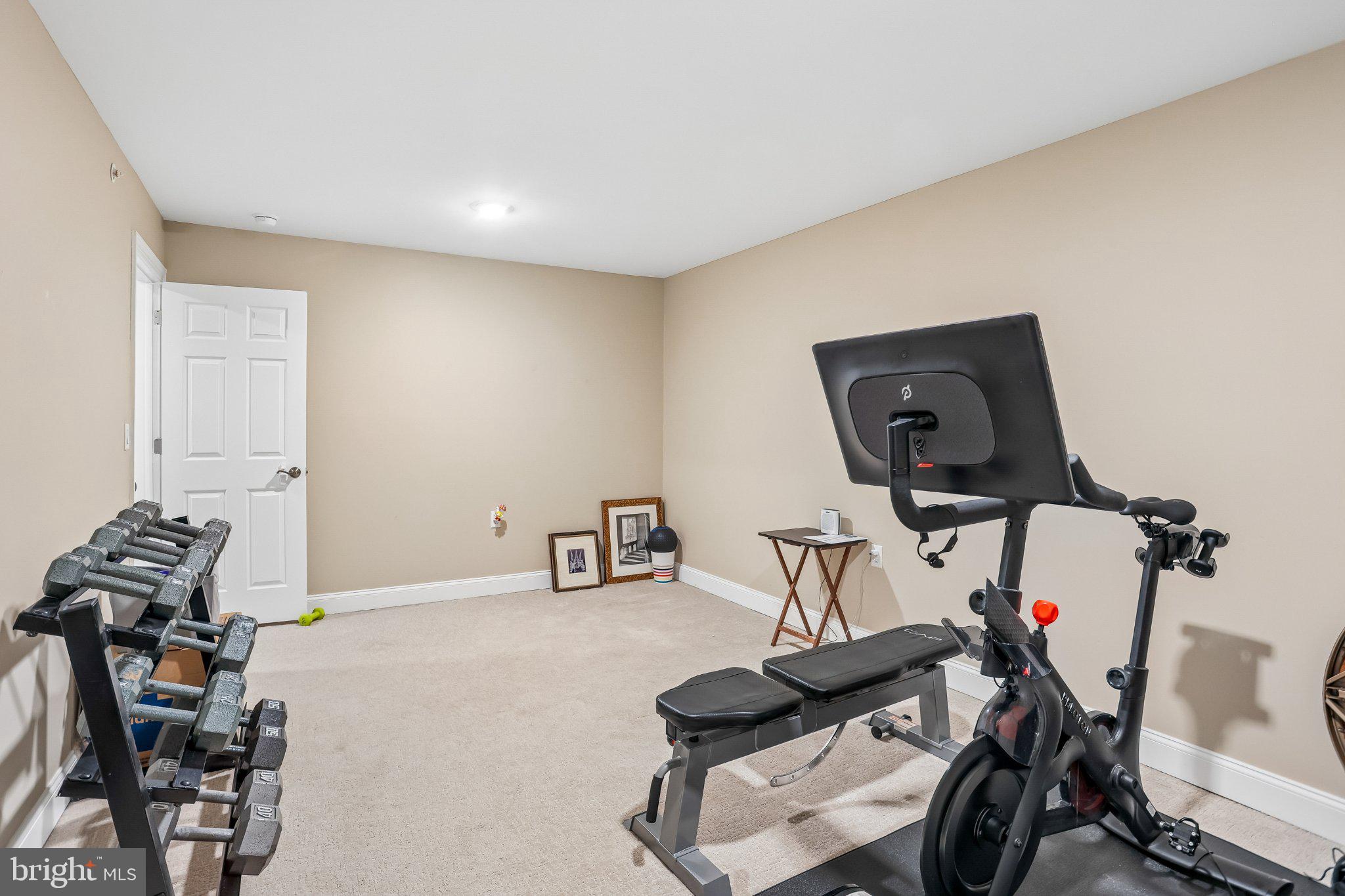 215 Parish Road Levittown, PA 19054 - Photo 27 of 53 Gallery Image 27