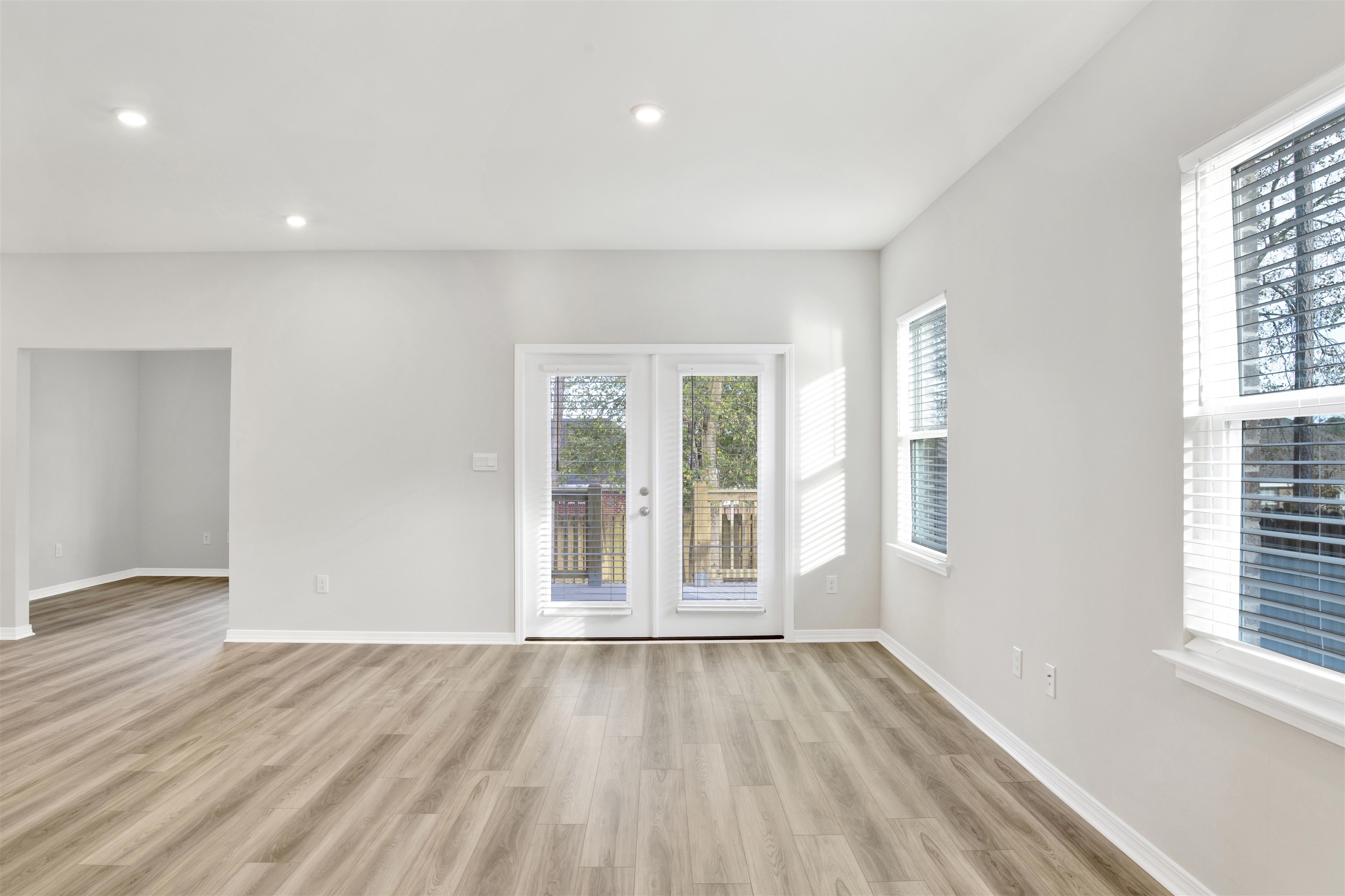 25330 Lakeside Terrace Loxley, AL 36551 - Photo 11 of 23 Living Room