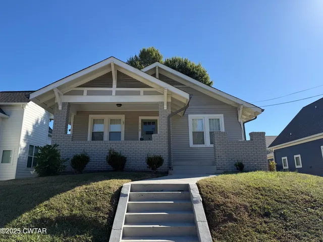 $1,945,000 | 122 Campbell Street, Jackson, TN 38301