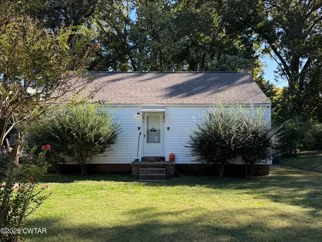 $1,945,000 | 122 Campbell Street, Jackson, TN 38301