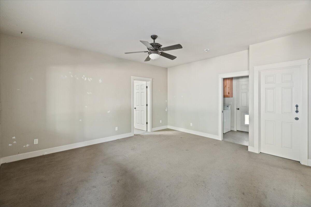 16870 Downey Road Bend, OR 97707 - Photo 18 of 56 35-40-print-Riley Visuals-40