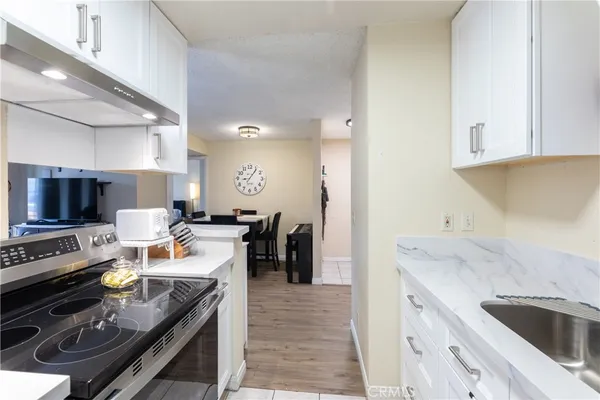 $449,900 | 2507 East 15th Street, Unit 118, Long Beach, CA 90804