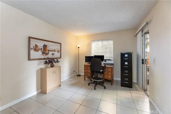 $449,900 | 2507 East 15th Street, Unit 118, Long Beach, CA 90804