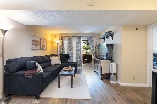 $449,900 | 2507 East 15th Street, Unit 118, Long Beach, CA 90804