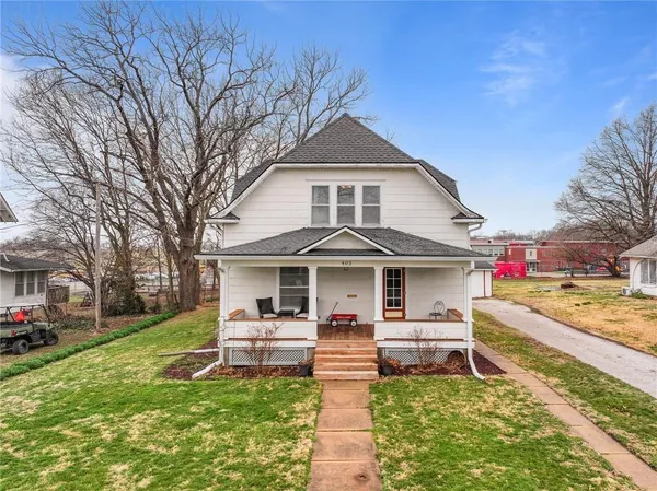 $240,000 | 403 North Wooden Avenue, Braymer, MO 64624