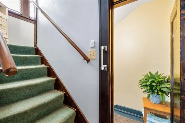 $240,000 | 403 North Wooden Avenue, Braymer, MO 64624