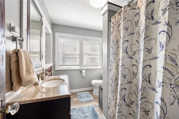 $240,000 | 403 North Wooden Avenue, Braymer, MO 64624