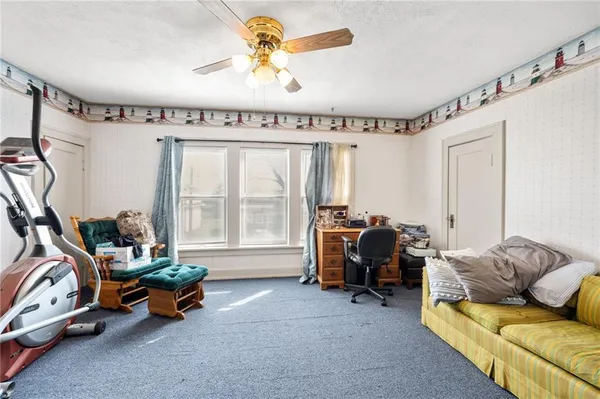 $240,000 | 403 North Wooden Avenue, Braymer, MO 64624