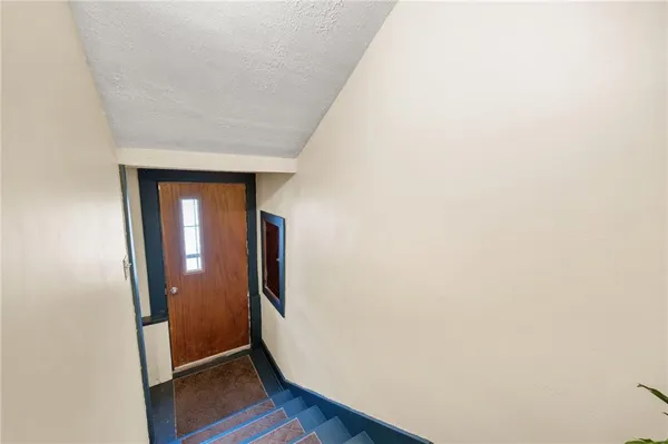 $240,000 | 403 North Wooden Avenue, Braymer, MO 64624